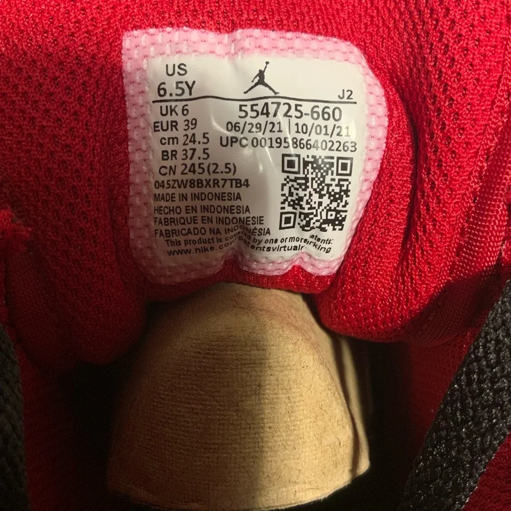 Nike Air Jordan 1 Mid GS 'Reverse Bred' Gym Red/Black 554725-660 Size 6.5Y/8W - Picture 10 of 11